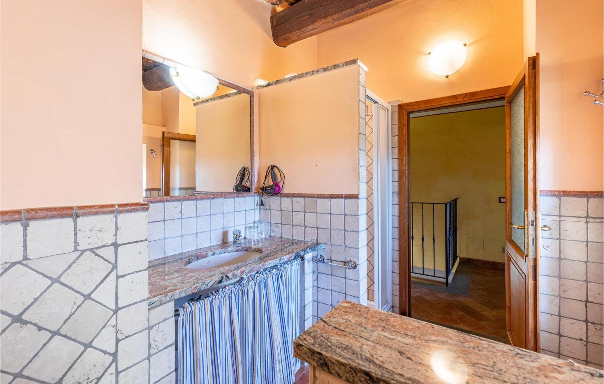 Awesome Home In Marliana With Kitchenette Exterior photo