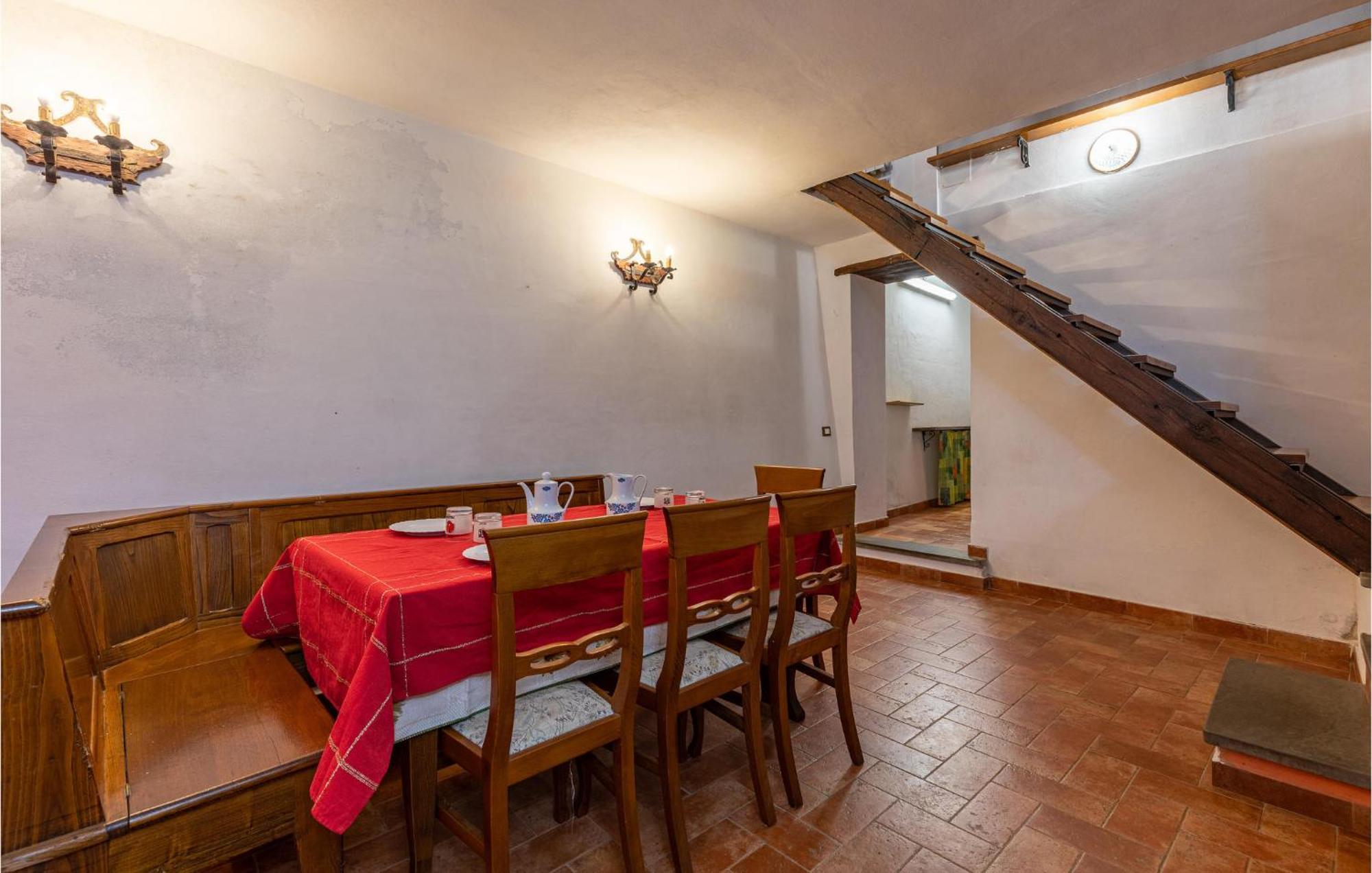 Awesome Home In Marliana With Kitchenette Exterior photo