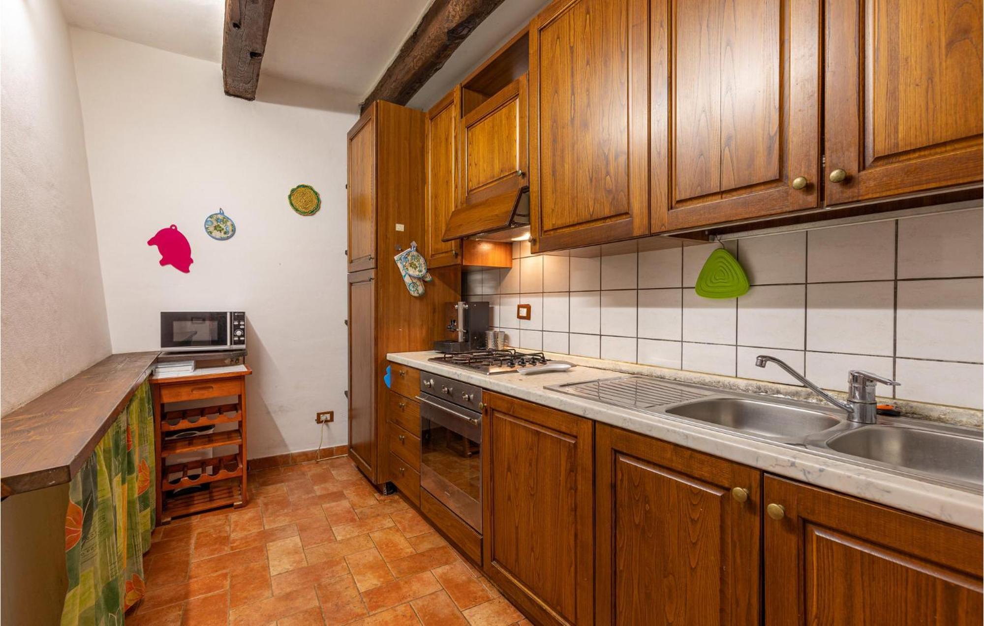 Awesome Home In Marliana With Kitchenette Exterior photo