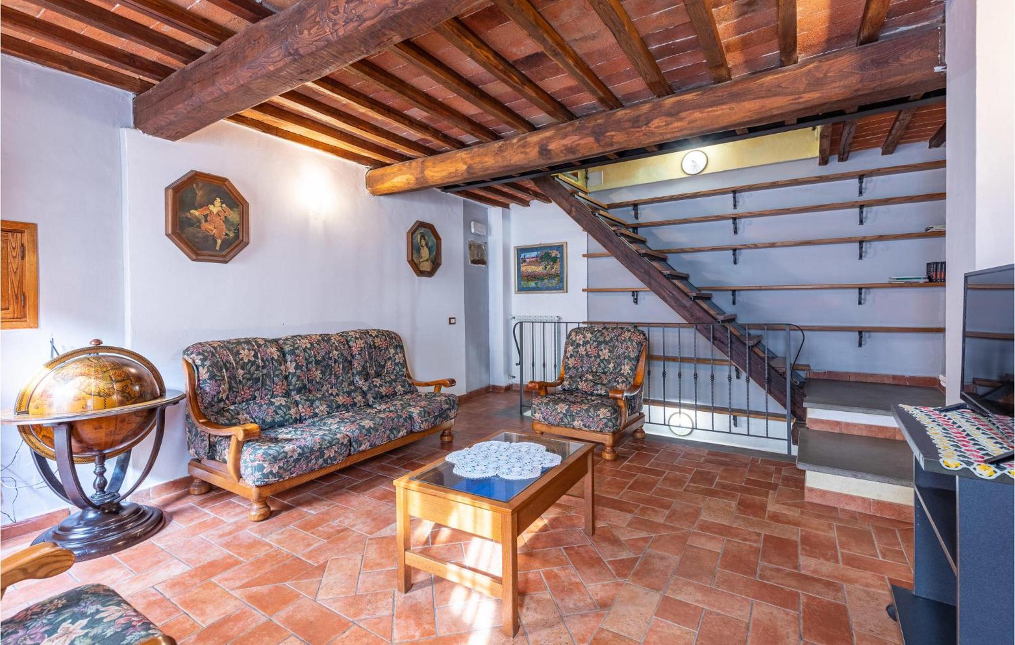 Awesome Home In Marliana With Kitchenette Exterior photo