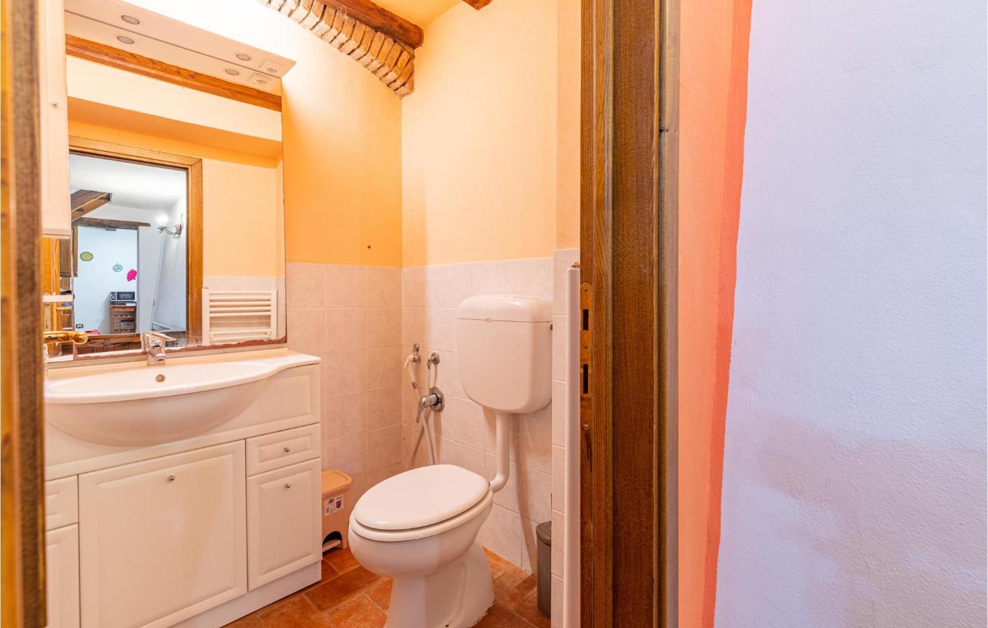 Awesome Home In Marliana With Kitchenette Exterior photo