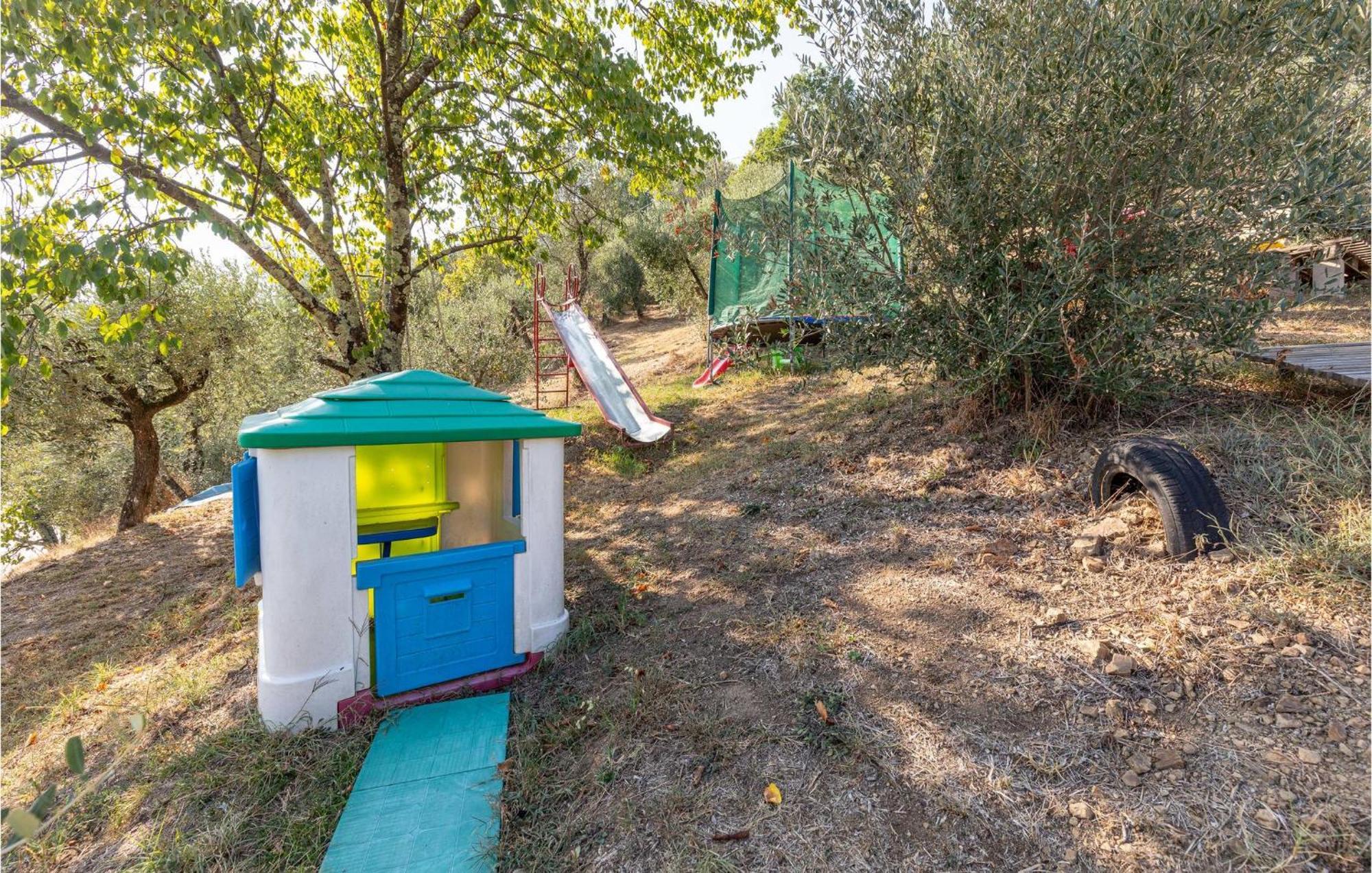 Awesome Home In Marliana With Kitchenette Exterior photo