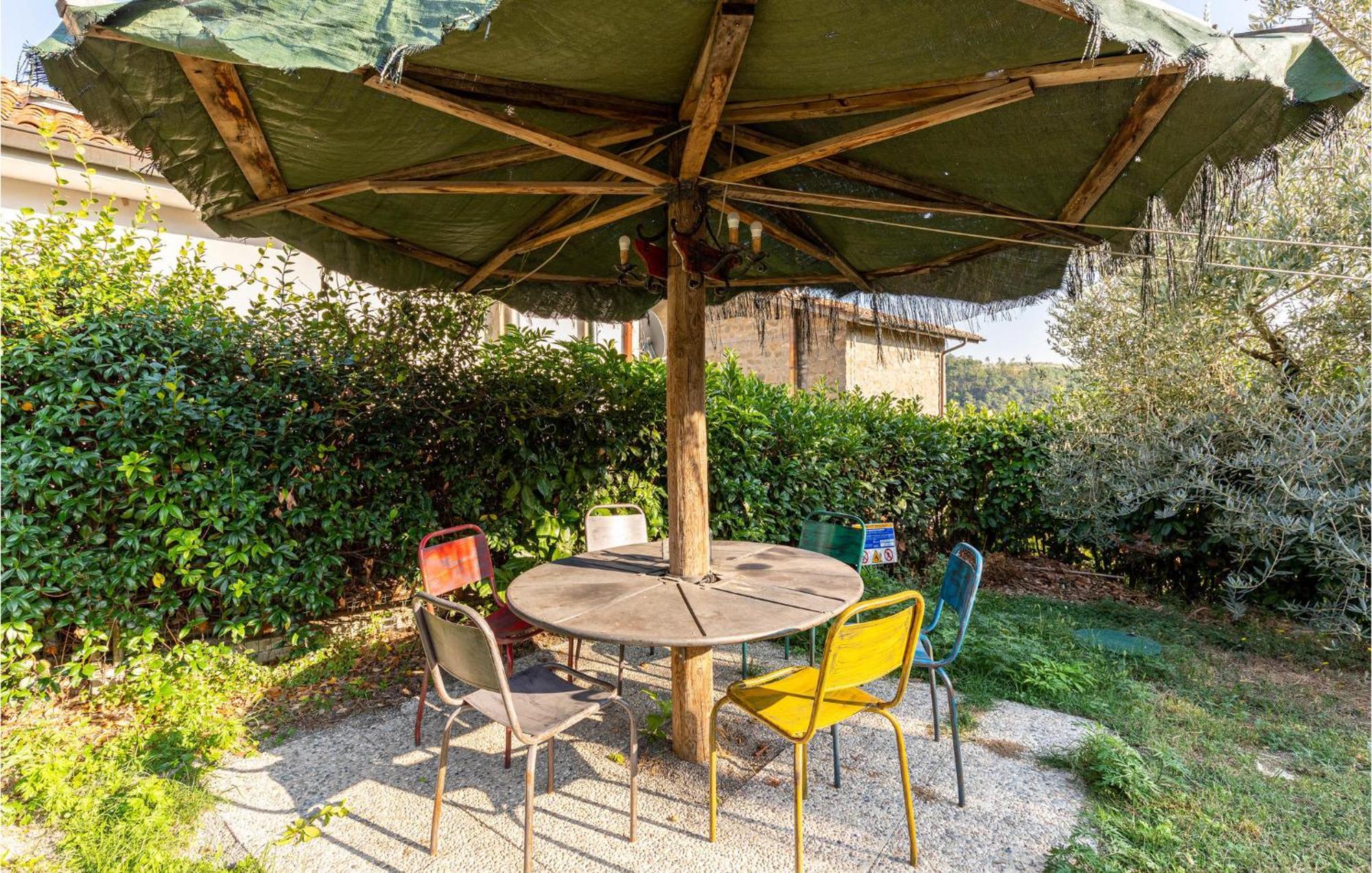 Awesome Home In Marliana With Kitchenette Exterior photo